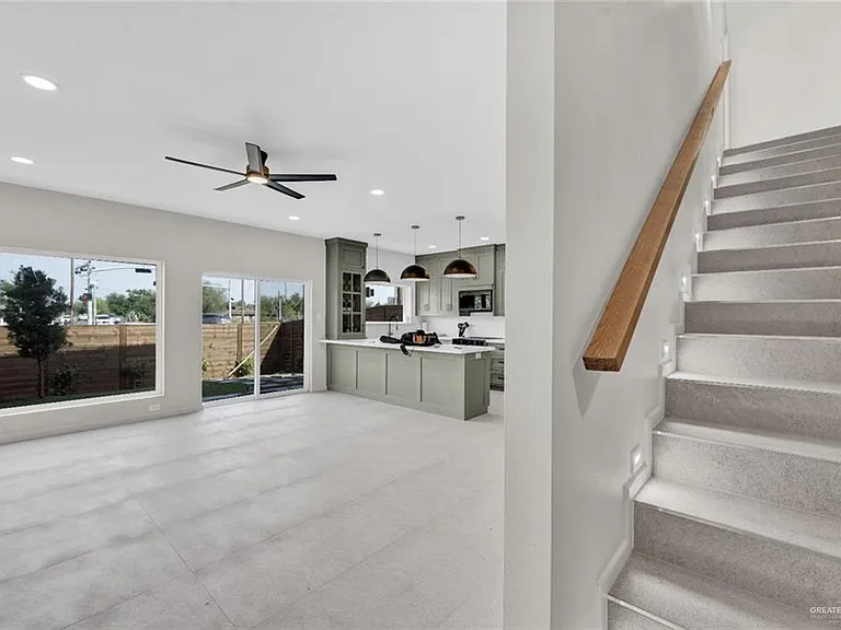 920 S Bicentennial Blvd — Photo 10