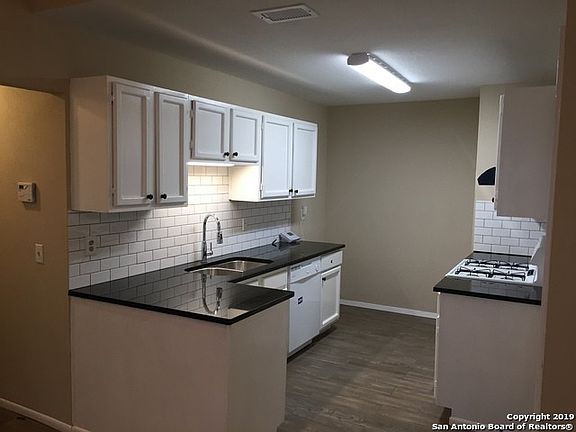 4th image of 9582 Bowen Dr