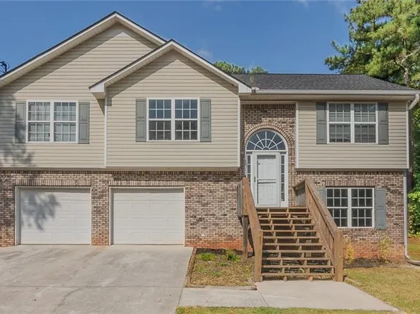149 Hawk Ln, Carrollton, GA 30116