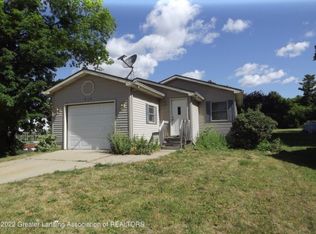 610 W Harris St, Charlotte, MI 48813