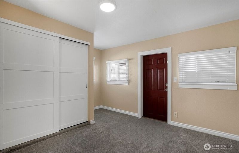 5th image of 621 W Market Street
