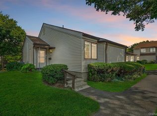 40 Jefferson Oval APT A, Yorktown Heights, NY