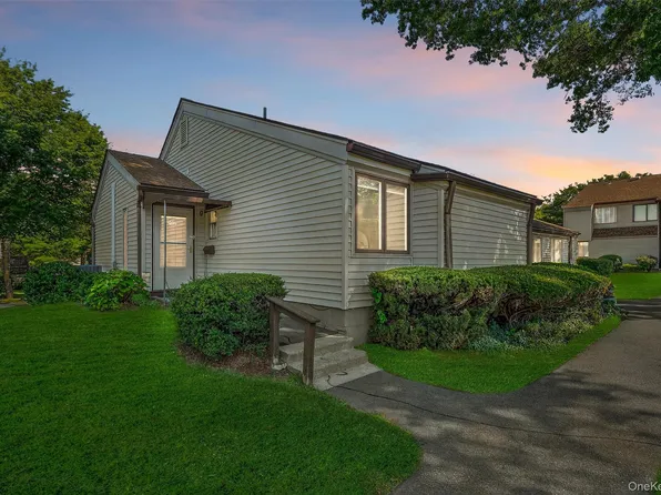 40 Jefferson Oval #A, Yorktown Heights, NY 10598