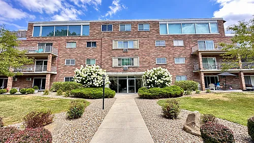 6000 Nob Hill Dr #311 Photo 1