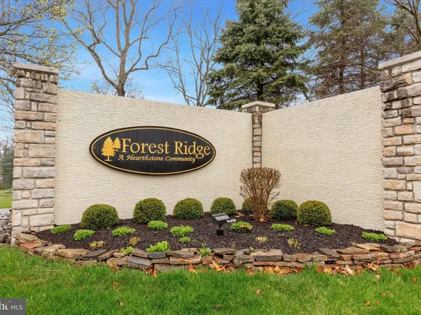 200 Beech Blvd APT 101, Warrington, PA 18976