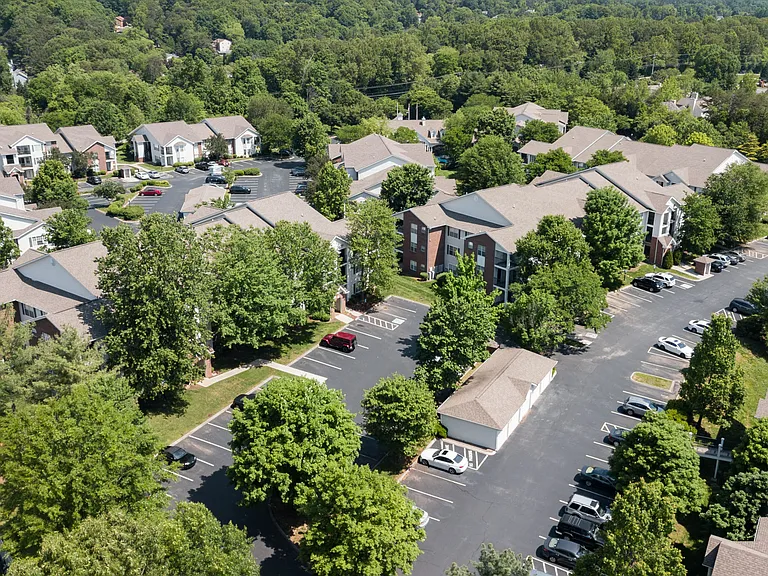 Bridlewood On Westland Apartments — Photo 21