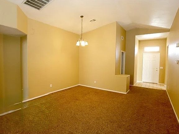 4th image of 406 Cactus Sands Ave