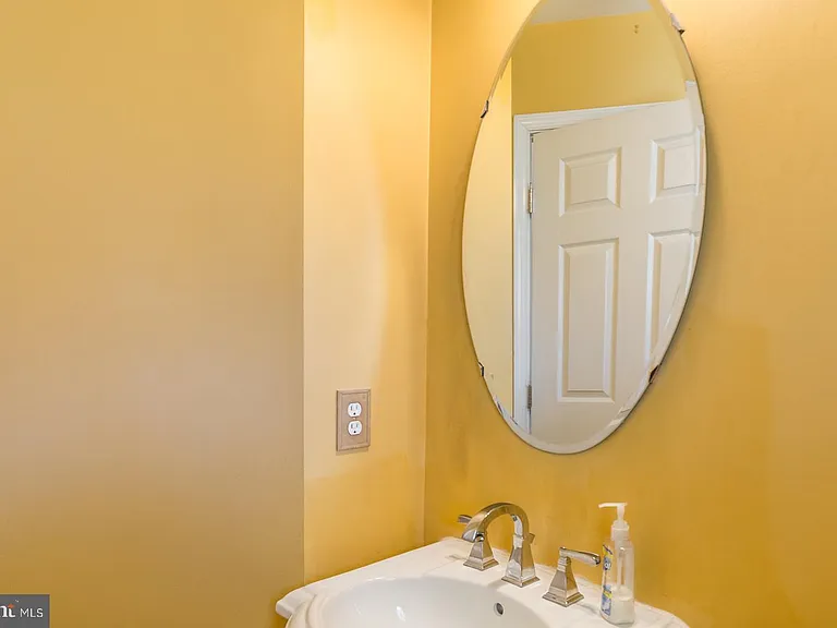 16397 Topsail Ln — Photo 18