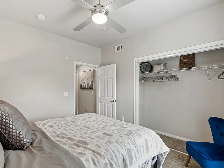 Residence at Lake Jackson — Photo 15