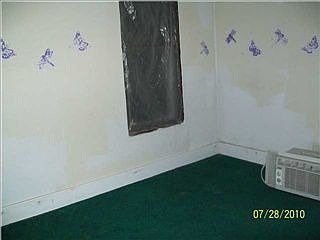 3rd image of 823 E 15th Ave