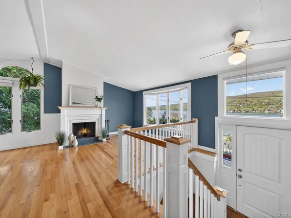 66 Edgemere Avenue, Greenwood Lake, NY 10925