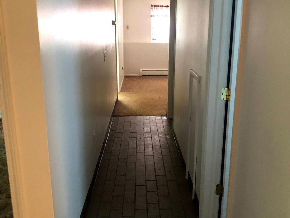 16 Maxon St Brockport NY Zillow