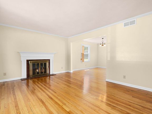 3rd image of 5501 Abshire Dr