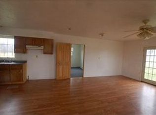 2612 Peterson Rd, Jefferson, OH 44047