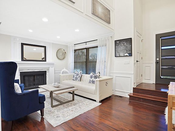 3rd image of 6788 Highland Pl