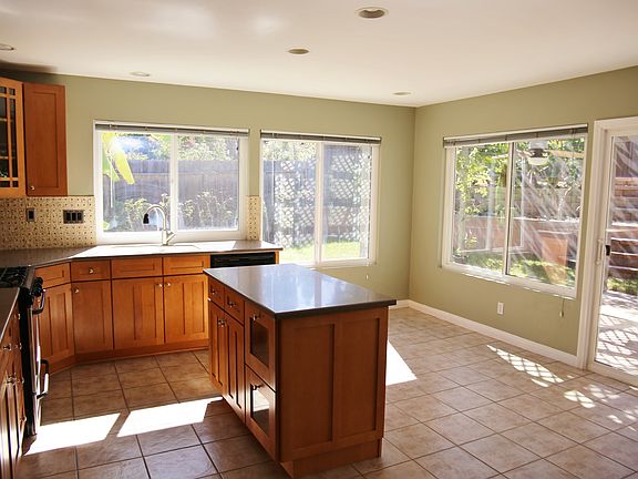 4th image of 10856 Eberly Ct
