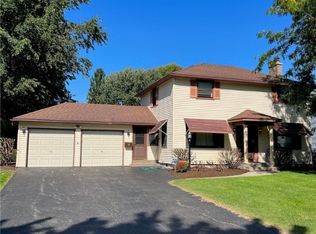 64 Michelle Dr, Rochester, NY 14617