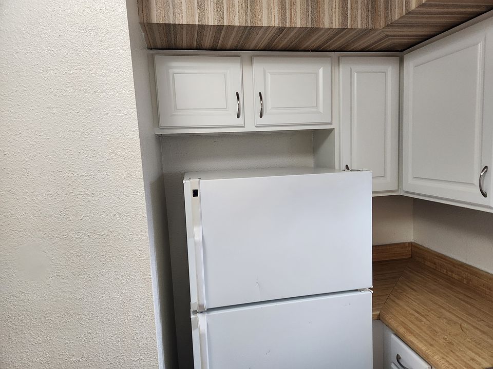 Fridge area
