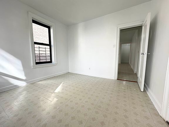 3rd image of 2525 Aqueduct Ave #D3