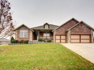1010 N 22nd Ave, Ozark, MO 65721
