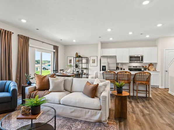 91 Cypress Hill Dr, Defiance, OH 43512