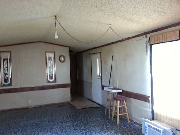 2nd image of 4072 Center St
