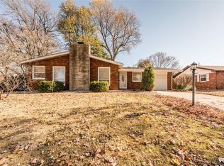 10 Stacy Dr, Fairview Heights, IL 62208