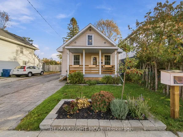 94 Westmount Dr N, Orillia, ON L3V 6C2