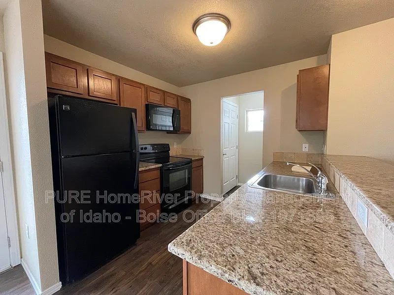 2 bed, 2.0 bath, 1000 sqft, $1,395 — Photo 4
