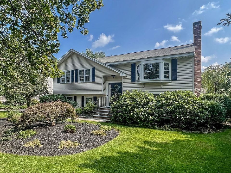 1st image of 12 Garrison Dr