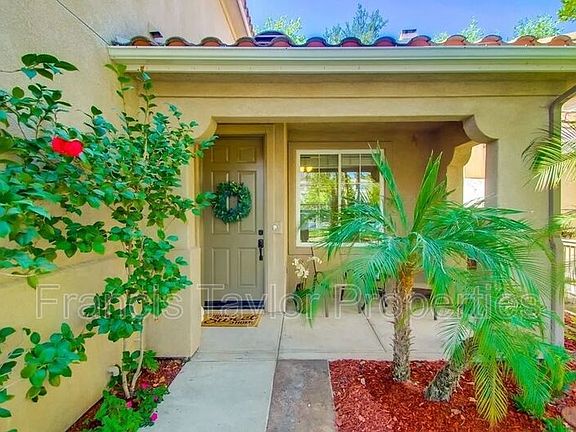 3rd image of 1008 Crystal Springs Pl