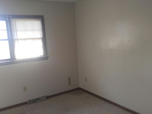 4th image of 100 W 17th St APT 43