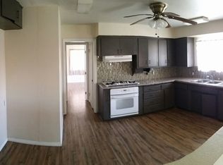 1015 E Central Ave, Hemet, CA 92543
