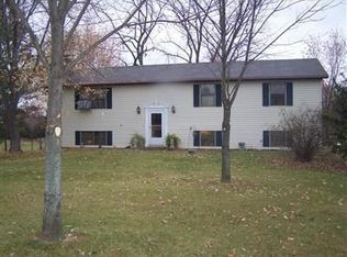 1727 Somers Gratis Rd, Camden, OH 45311