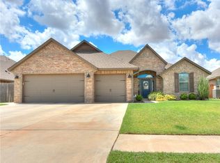 1289 Auburn Cir, Piedmont, OK 73078
