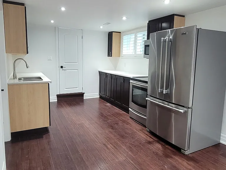 1849 Bonnymede Dr — Photo 3
