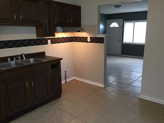 5th image of 13605 Greystone Ave