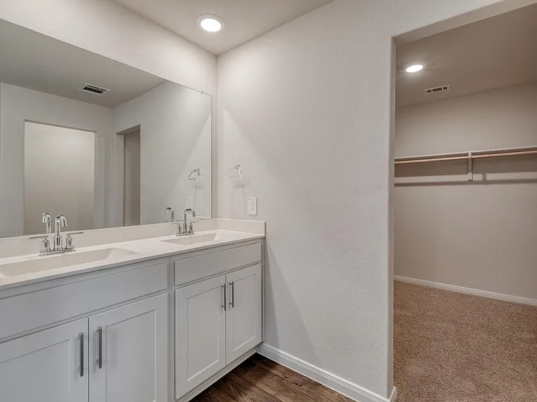 109 Bethpage Dr — Photo 19