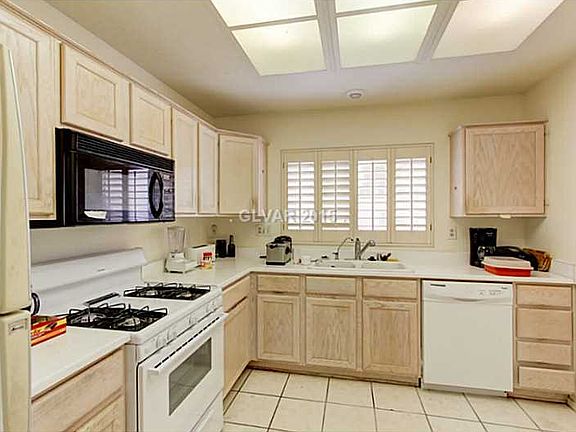 4th image of 3105 Angelica Ct