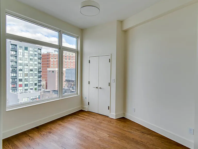 26-05 28th St #3F — Photo 3