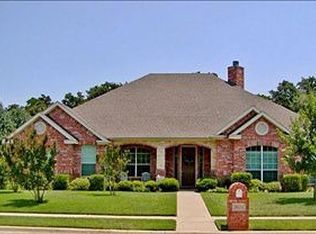 1604 Flying Jib Dr, Azle, TX 76020