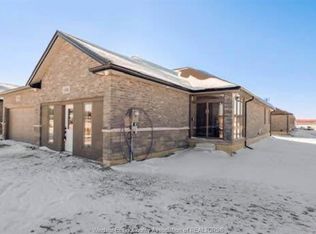 3501 Hallee Cres, Windsor, ON N8W0B1