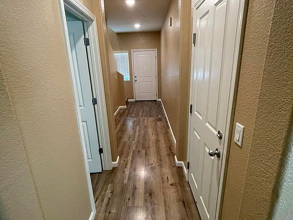 3rd image of 4318 Ibiza Island Way