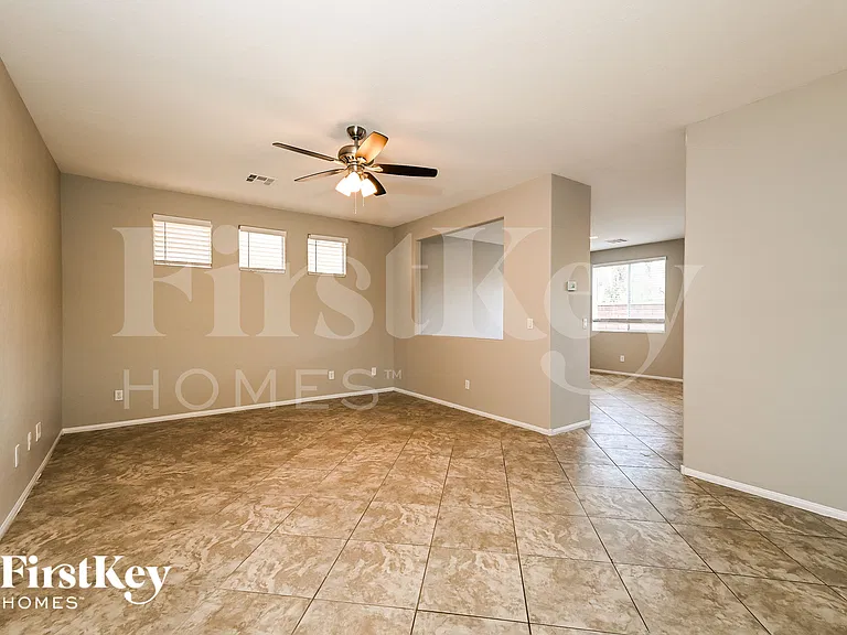 8324 Mokena Ave — Photo 2