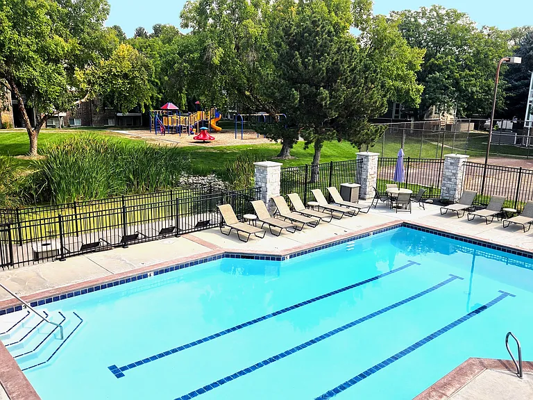 Springs of Royal Oaks — Photo 8