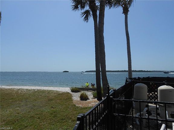 3rd image of 17080 Harbour Point Dr #2B