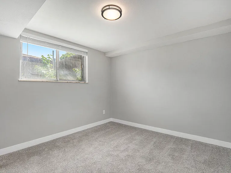 6423 Kendall St — Photo 9