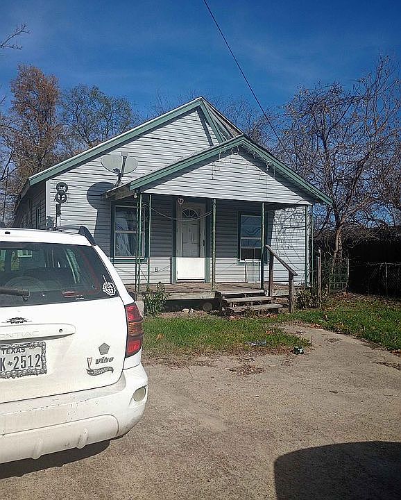 1st image of 1255 College St