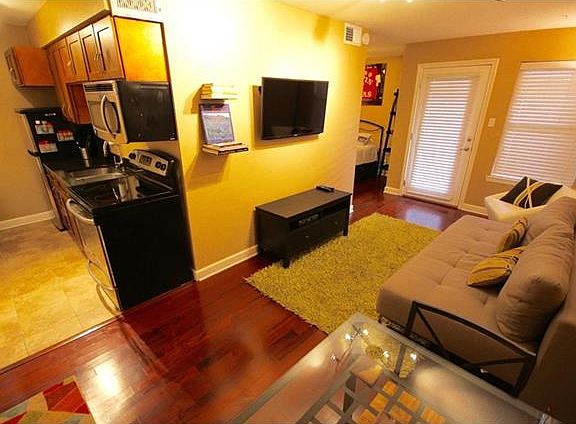 4th image of 2020 S Congress Ave APT 1107