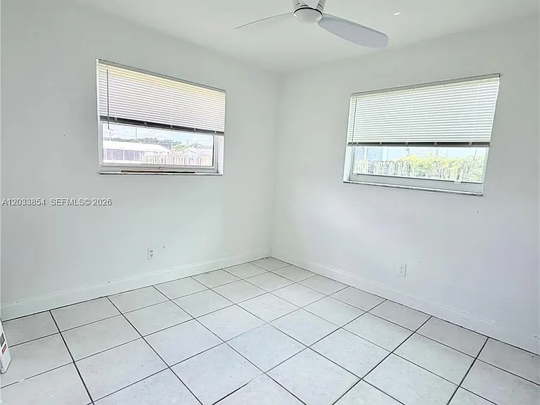 4540 SW 43rd Ave — Photo 11